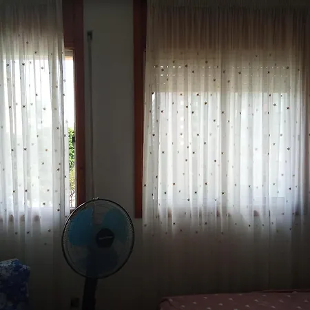 Holiday Home *